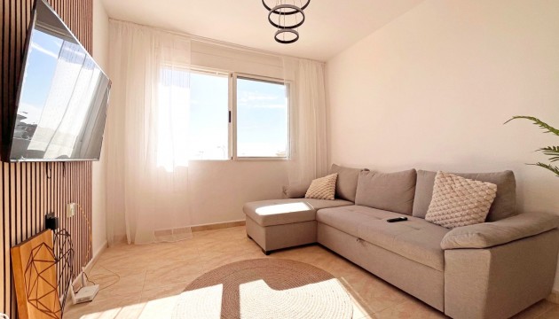 Resale - Apartment - Orihuela Costa - Playa Flamenca