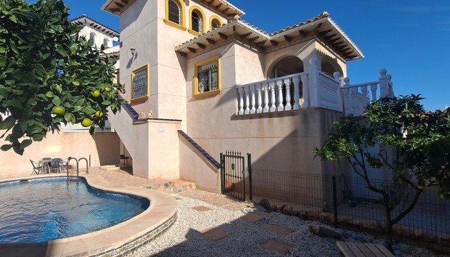 Resale - Detached Villa - Orihuela Costa - La Zenia