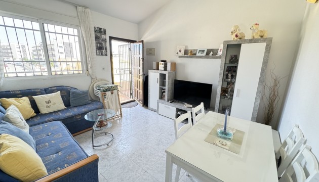 Resale - Apartment - Orihuela Costa - Villamartín