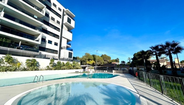 Resale - Apartment - Orihuela Costa - Dehesa de campoamor