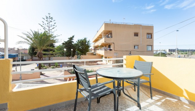 Resale - Semi Detached Villa - Torrevieja - Los Frutales