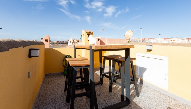 Resale - Semi Detached Villa - Torrevieja - Los Frutales