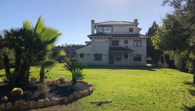 Herverkoop - Detached Villa - Orihuela Costa - Cabo Roig