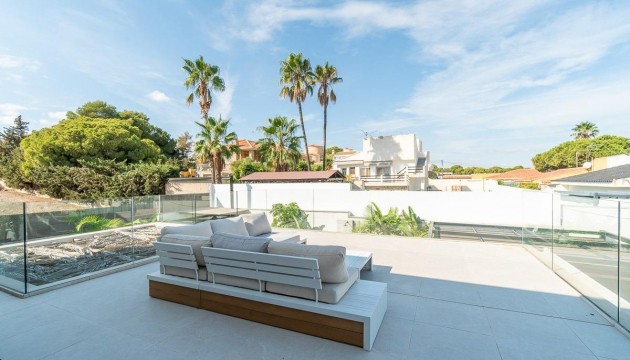 Begagnad - Fristående Villa - Torrevieja - Los Balcones - Los Altos del Edén