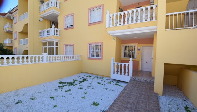 Resale - Apartment - Orihuela Costa - Villamartín