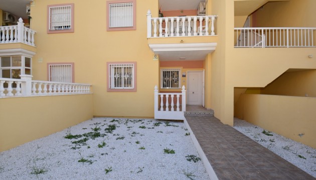 Resale - Apartment - Orihuela Costa - Villamartín