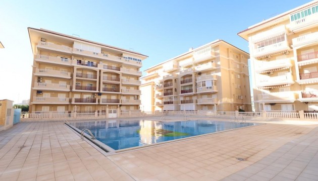 Wiederverkauf - Apartment - Torrevieja - La Mata