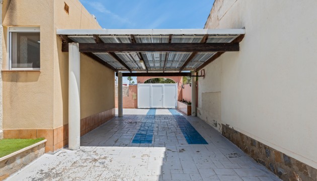 Resale - Detached Villa - Torrevieja