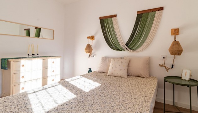 Begagnad - Bungalow - Torrevieja - El Acequión - Los Náufragos