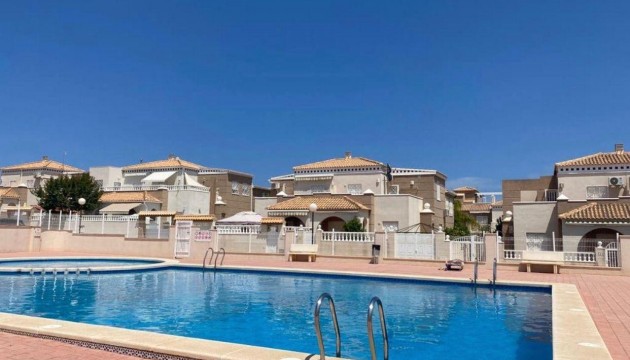 Перепродажа - Таунхаус - Torrevieja - Nueva Torrevieja - Aguas Nuevas