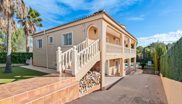 Перепродажа - отдельная вилла - Torrevieja - Los Balcones - Los Altos del Edén