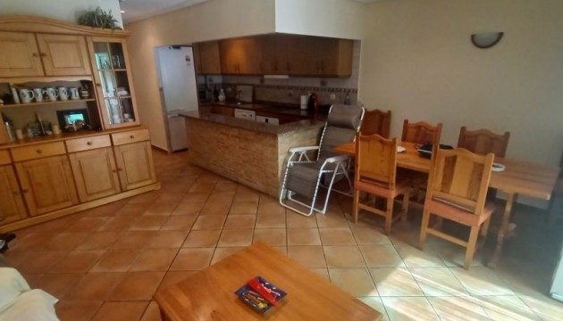 Resale - Bungalow - Torrevieja