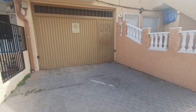 Resale - Bungalow - Torrevieja