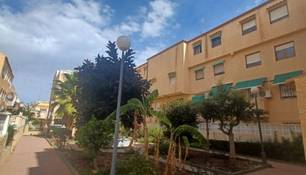 Resale - Bungalow - Torrevieja