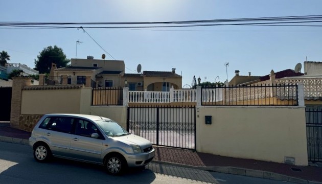 Resale - Detached Villa - Torrevieja - Los Balcones - Los Altos del Edén