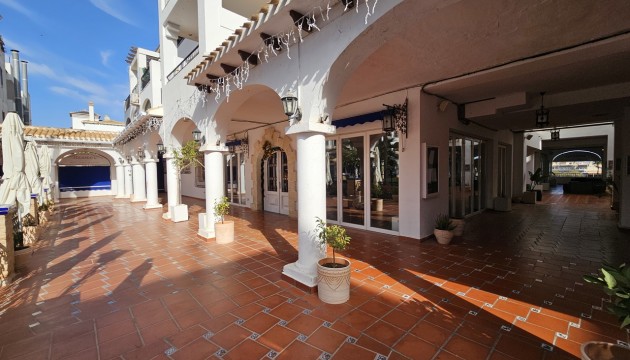 Resale - Apartment - Orihuela Costa - Villamartín