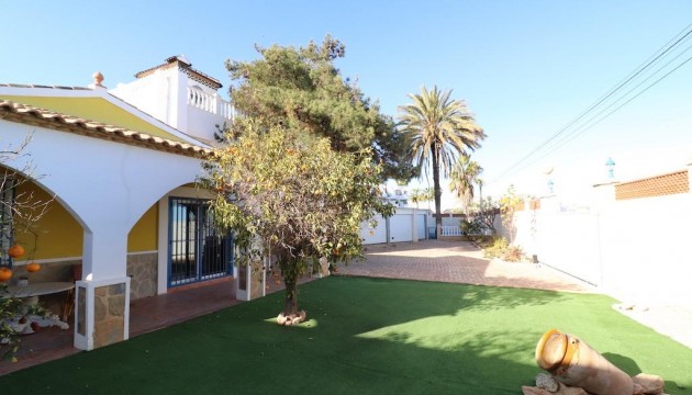 Begagnad - Fristående Villa - Orihuela Costa - Los Dolses