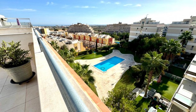 Wiederverkauf - Apartment - Orihuela Costa - Villamartín