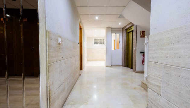 Resale - Apartment - Torrevieja - Playa del Cura