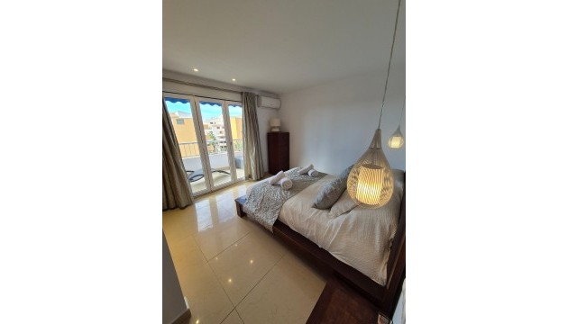 Resale - Apartment - Orihuela Costa