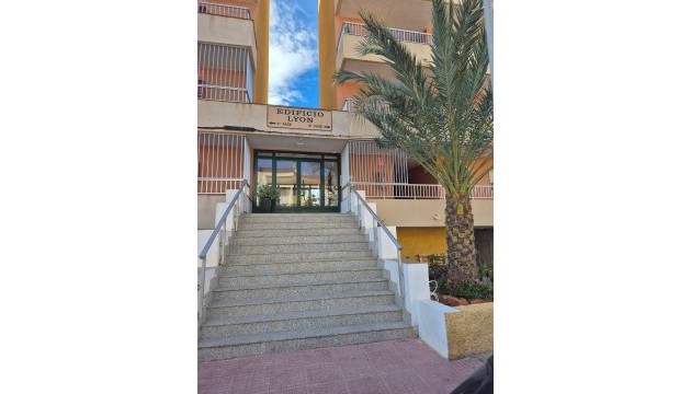 Resale - Apartment - Orihuela Costa