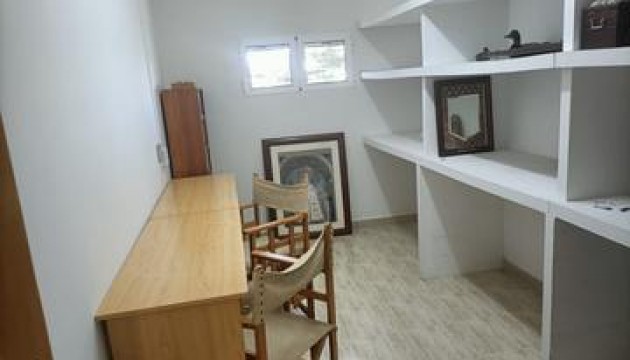 Herverkoop - Detached Villa - Elche