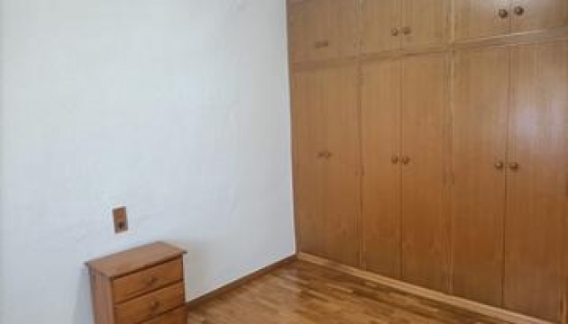 Herverkoop - Detached Villa - Elche