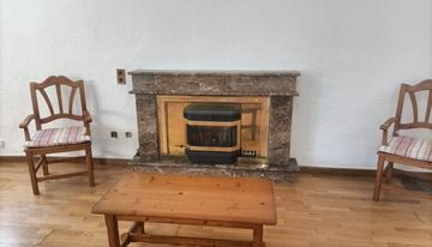 Herverkoop - Detached Villa - Elche