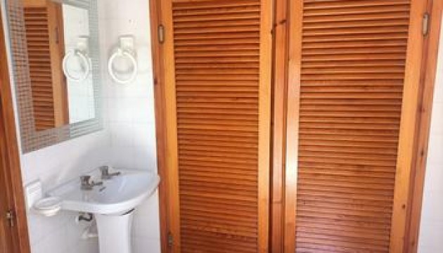 Herverkoop - Detached Villa - Elche