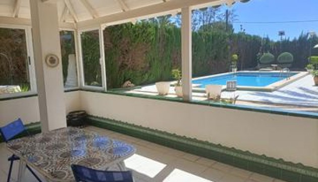 Herverkoop - Detached Villa - Elche