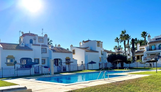 Resale - Townhouse - Orihuela Costa - Villamartín