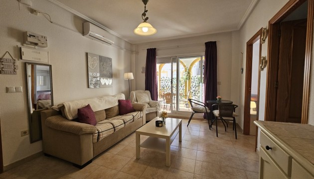 Resale - Apartment - Orihuela Costa - La Zenia