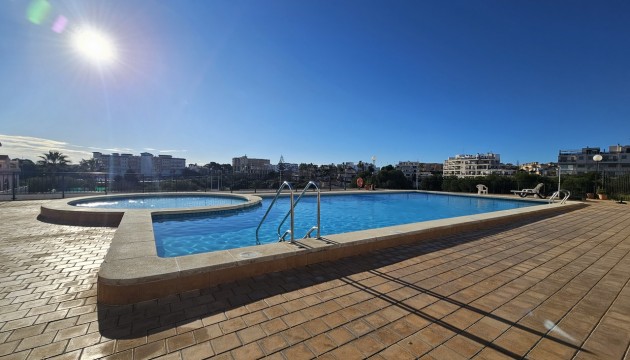 Resale - Apartment - Orihuela Costa - La Zenia