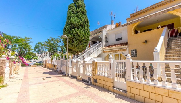 Resale - Bungalow - Pilar de la Horadada - Mil Palmeras