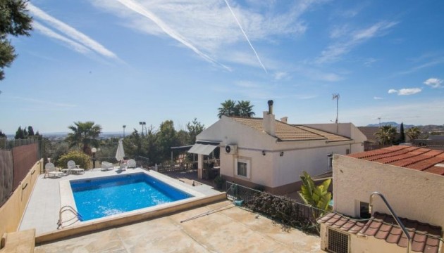 Resale - Detached Villa - Elche