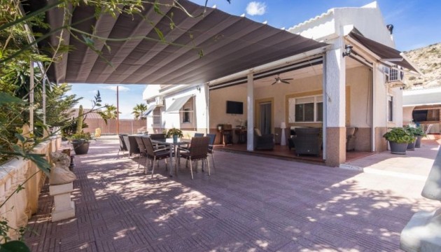 Resale - Detached Villa - Elche