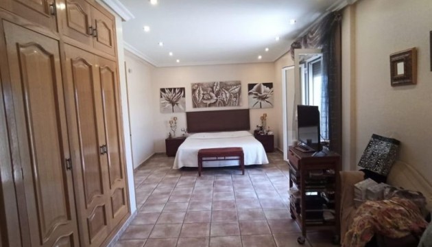 Resale - Detached Villa - Elche