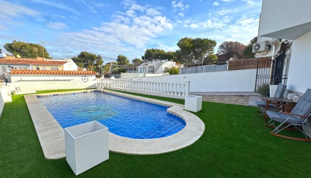 Перепродажа - House - Torrevieja - Los Balcones - Los Altos del Edén