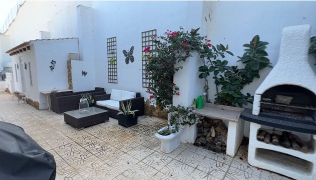 Resale - 4. House - Detached Villa - Bigastro