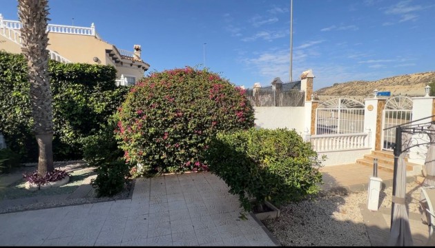 Resale - 4. House - Detached Villa - Bigastro