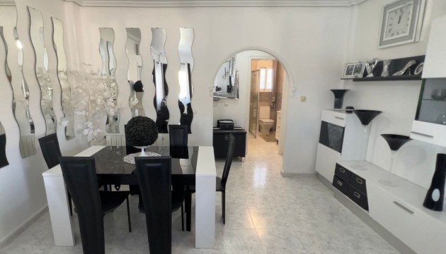 Resale - 4. House - Detached Villa - Bigastro