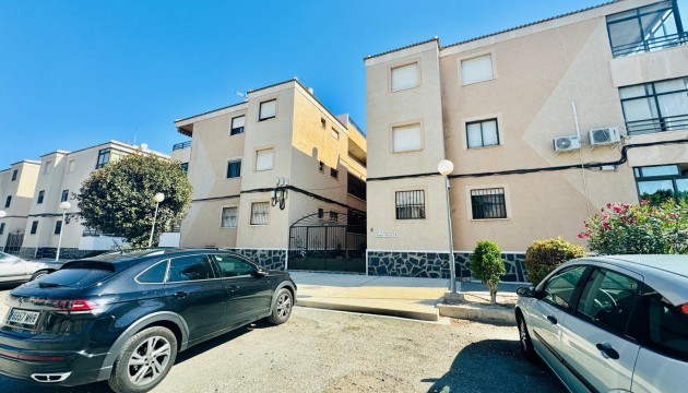 Wiederverkauf - Apartment - Torrevieja - La Siesta - El Salado -  Torreta