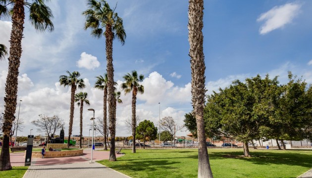 Herverkoop - Bungalow - Torrevieja - El Acequión - Los Náufragos