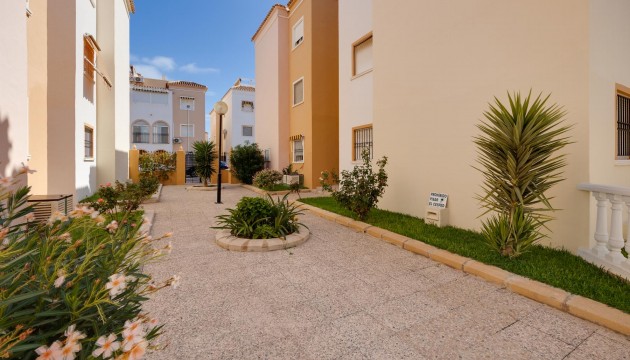 Herverkoop - Bungalow - Torrevieja - El Acequión - Los Náufragos