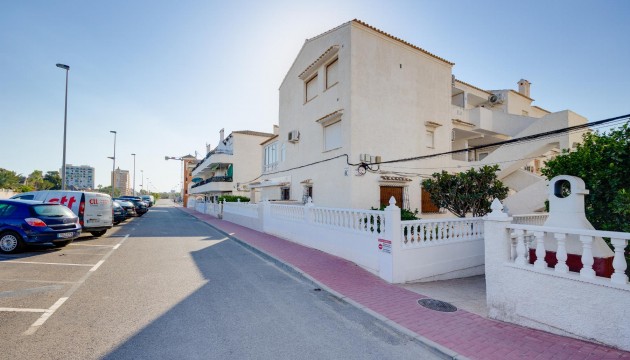 Herverkoop - Bungalow - Torrevieja - El Acequión - Los Náufragos