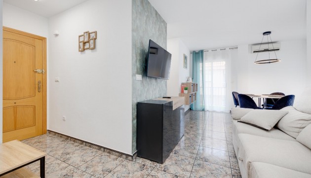 Resale - Apartment - Torrevieja - El Acequión - Los Náufragos