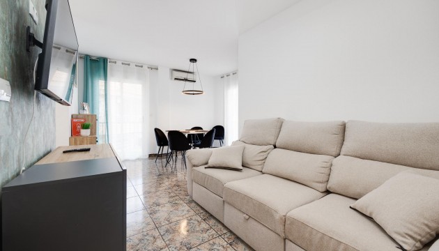 Resale - Apartment - Torrevieja - El Acequión - Los Náufragos