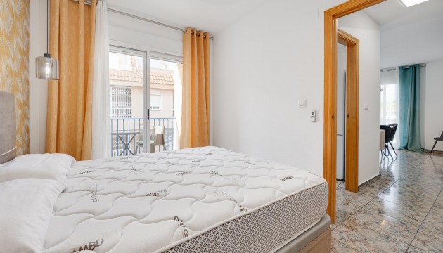 Resale - Apartment - Torrevieja - El Acequión - Los Náufragos