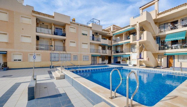 Resale - Apartment - Torrevieja - El Acequión - Los Náufragos