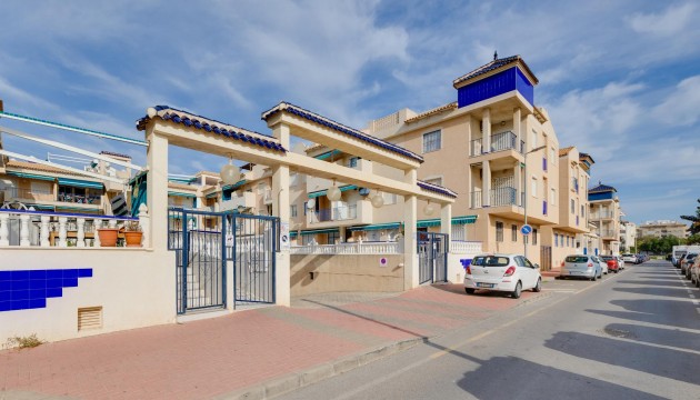 Resale - Apartment - Torrevieja - El Acequión - Los Náufragos